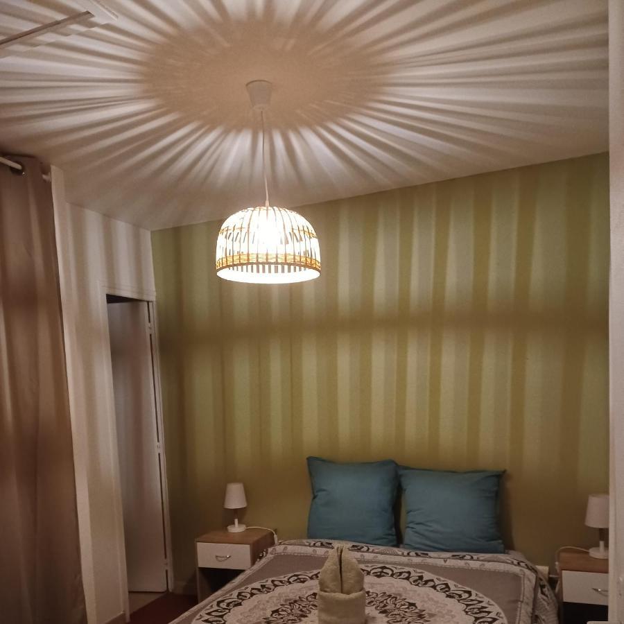 Jolie Petite Maison Idealement Situee 阿爾勒 外观 照片